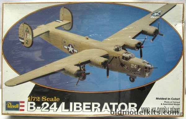 Revell 1/72 B-24 Liberator 'Strawberry Bitch', 4403 plastic model kit